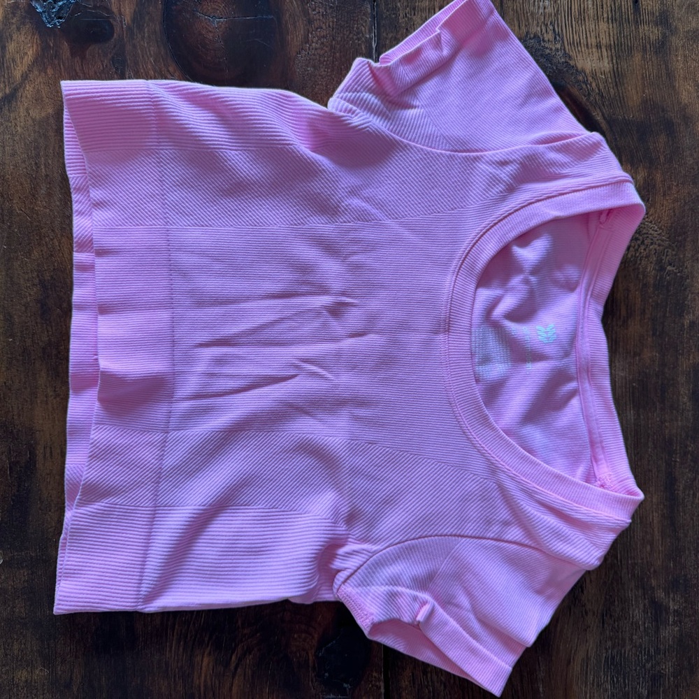 All in Motion Light Pink Women's Short Sleeve Top